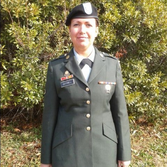 Meet your Posher, Jenny - Picture 3 of 4